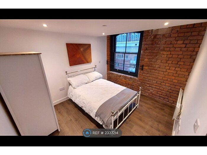 1 Bedroom Flat To Rent In School Street, Manchester, M4