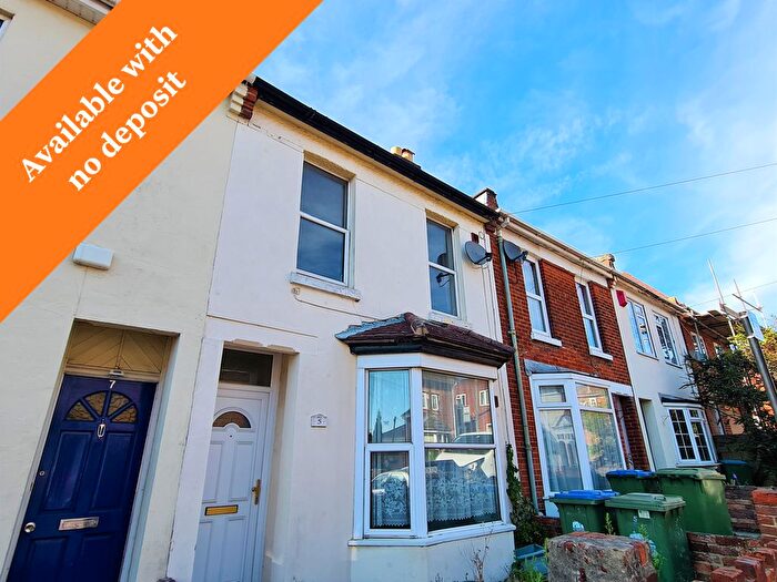 3 Bedroom Terraced House To Rent In Dyer Road, Southampton, SO15