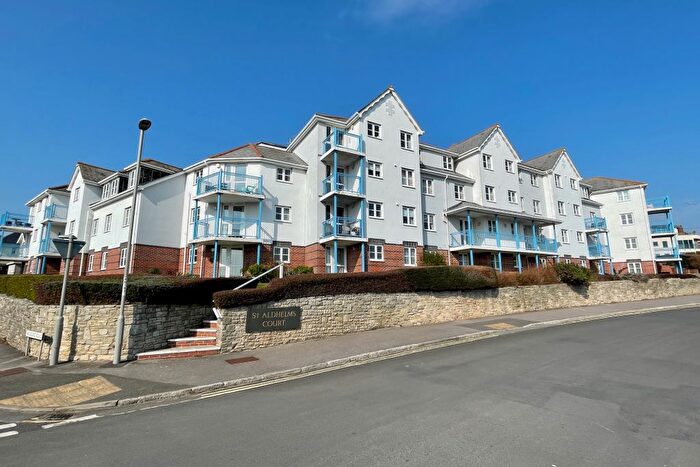 2 Bedroom Flat For Sale In De Moulham Road, Swanage, BH19
