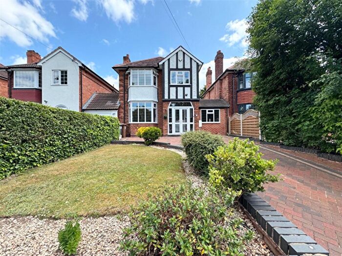 3 Bedroom Link Detached House For Sale In Coverdale Road, Solihull, West Midlands, B92