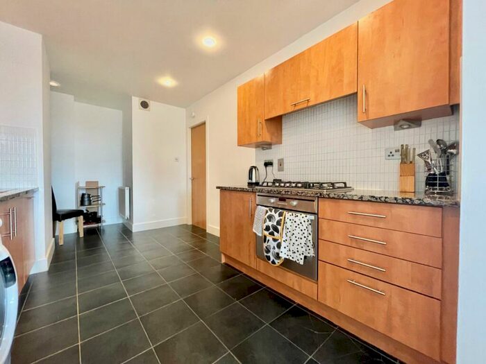 2 Bedroom Flat To Rent In Buchanan Street, Glasgow, G1