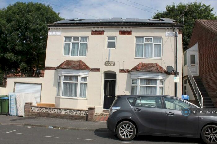 8 Bedroom Detached House To Rent In Cromwell Road, Southampton, SO15