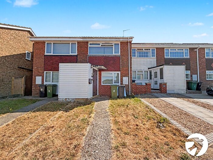 2 Bedroom Terraced House For Sale In Larchwood Close, Lordswood, Kent, ME5