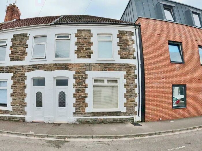 4 Bedroom Terraced House To Rent In Cranbrook Street, Cardiff, CF24