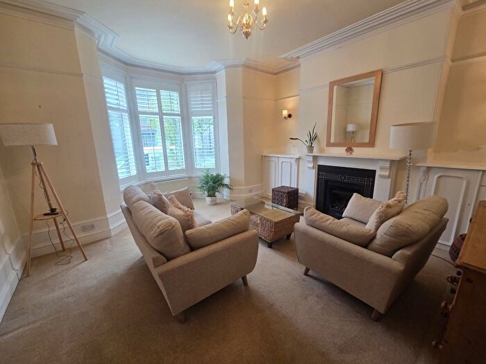 1 Bedroom Flat To Rent In Union Grove, West End, Aberdeen, AB10