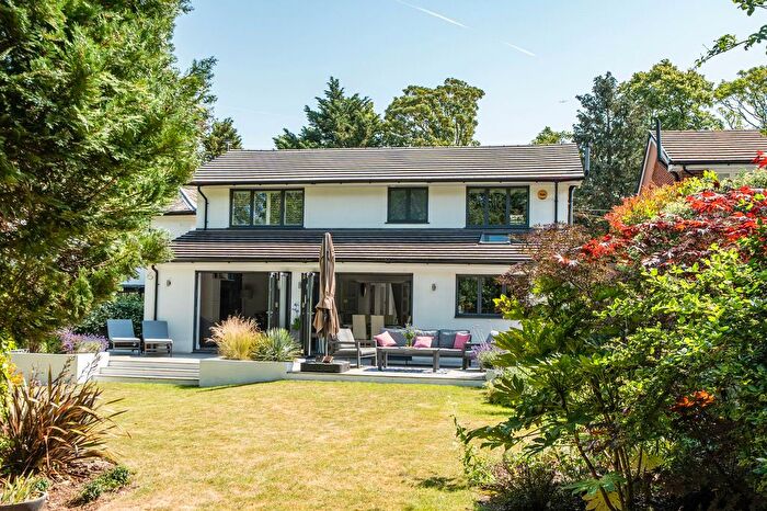 4 Bedroom Detached House For Sale In College Avenue, Epsom, KT17