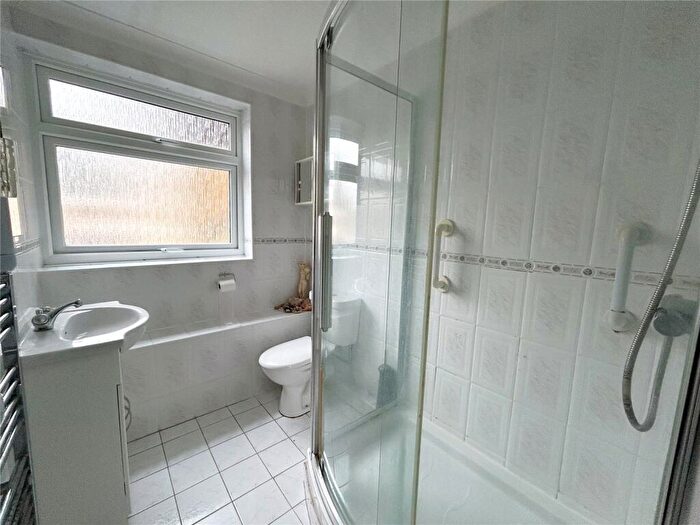 2 Bedroom Apartment For Sale In St. Georges Close, Highcliffe, Christchurch, Dorset, BH23