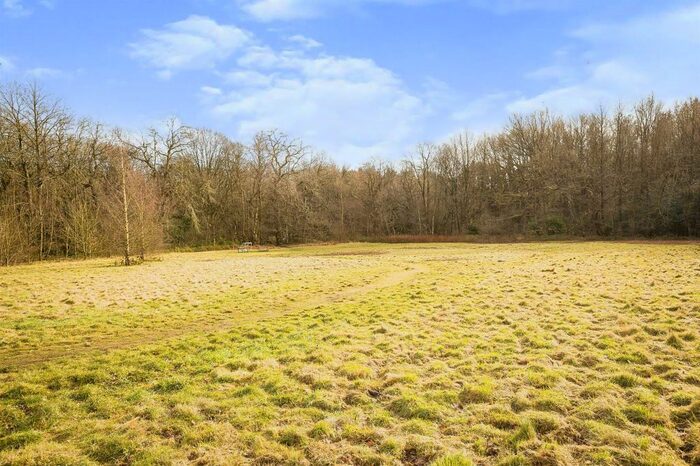 2 Bedroom Flat For Sale In Kingswood Park, Kingswood, Frodsham, WA6
