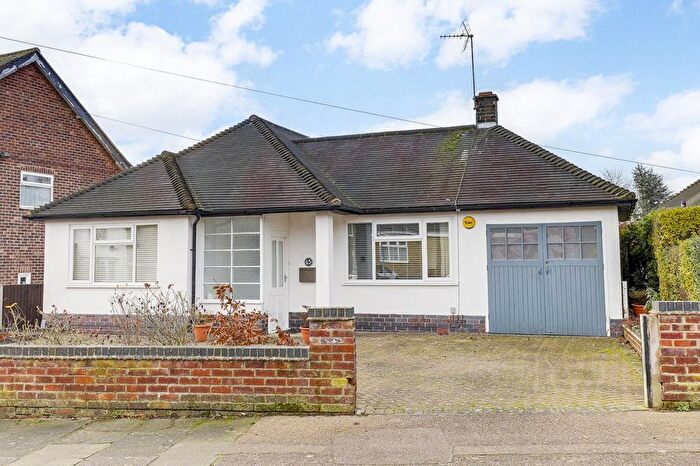 2 Bedroom Detached Bungalow For Sale In Burnside Drive, Bramcote, Nottinghamshire, NG9