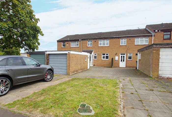 5 Bedroom Terraced House To Rent In Langwood Close, Coventry, CV4