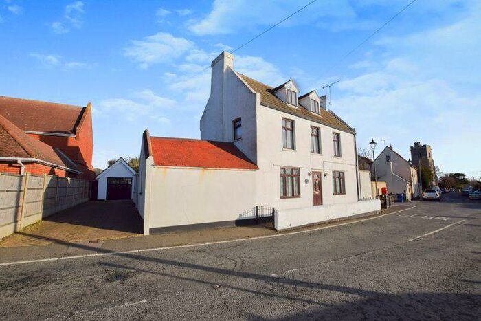 5 Bedroom Character Property For Sale In High Road, Fobbing, SS17
