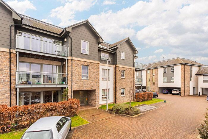 2 Bedroom Flat For Sale In Station Road, Corstorphine, Edinburgh, EH12