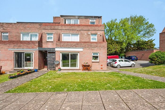 1 Bedroom Flat For Sale In Fourgates Road, Dorchester, DT1