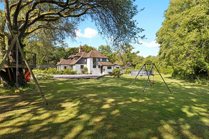 3 Bedroom Detached House For Sale In Southend, Reading, Berkshire, RG7