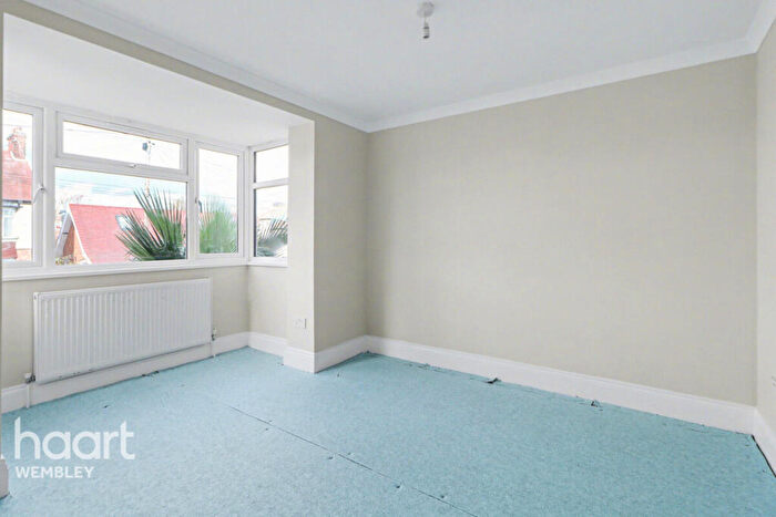 3 Bedroom Semi-Detached House For Sale In Sudbury, HA0