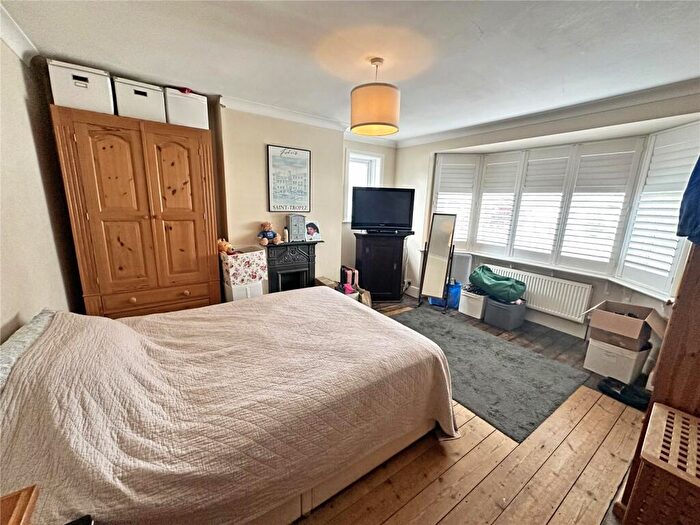 4 Bedroom Detached House For Sale In Albert Road, New Milton, Hampshire, BH25