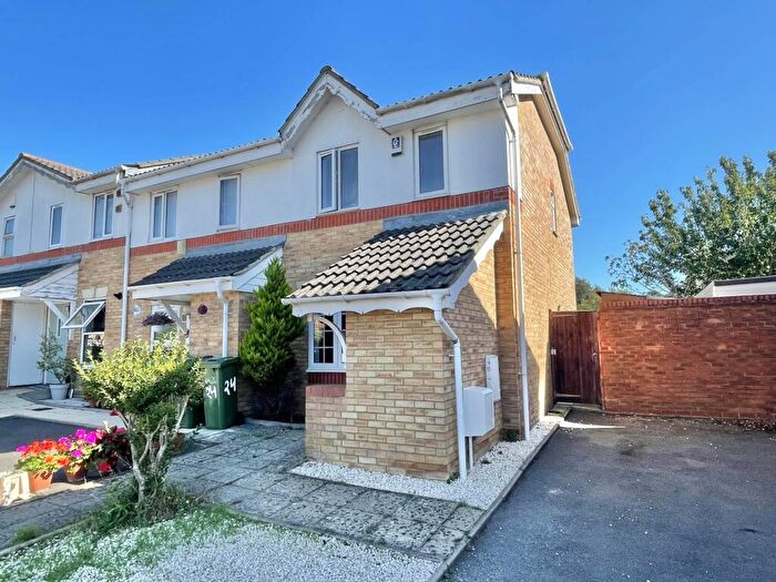 2 Bedroom House For Sale In Dean Road, London, SE28