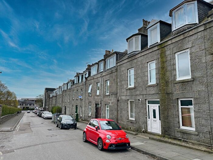 1 Bedroom Flat To Rent In Merkland Road, City Centre, Aberdeen, AB24