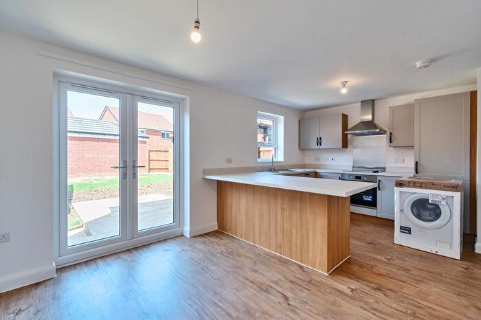 4 Bedroom Detached House To Rent In Abbey Fields, Abingdon, OX14