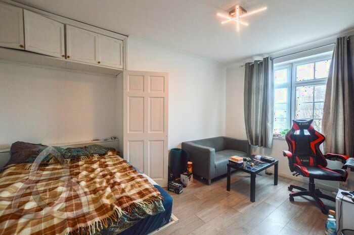 Studio To Rent In Langford Court, Abbey Road, NW8