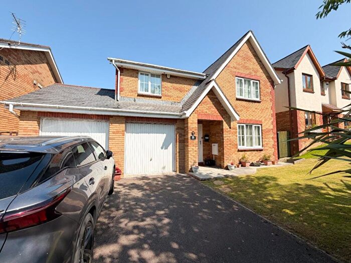 4 Bedroom Detached House For Sale In Clos Castell Newydd, Bridgend County Borough, CF31