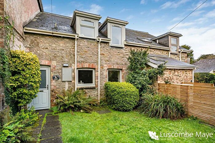 3 Bedroom Barn Conversion For Sale In Village Farm Court, East Portlemouth, TQ8