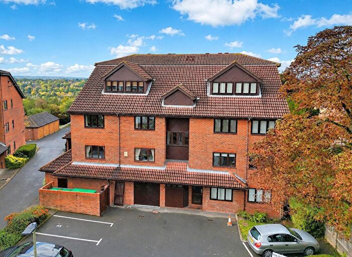 1 Bedroom Flat To Rent In Oaklands Road, Bromley, BR1