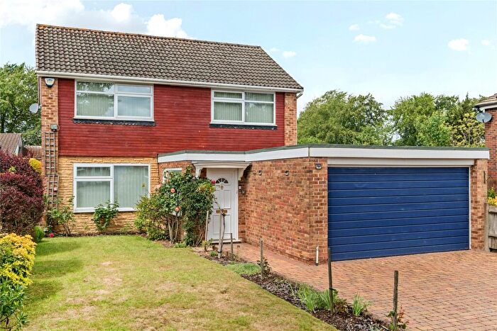 4 Bedroom Detached House For Sale In Craven Road, Orpington, BR6