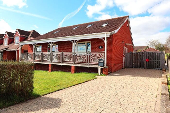 5 Bedroom Detached House For Sale In New Road, Clanfield, PO8