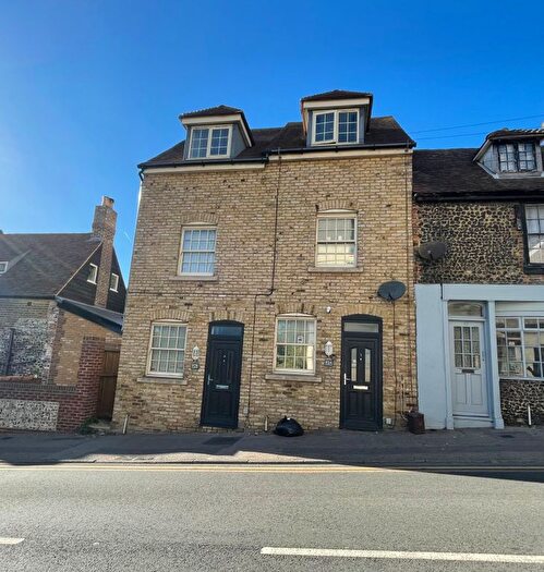 2 Bedroom End Terrace House To Rent In B Trinity Square, Margate, Kent, CT9