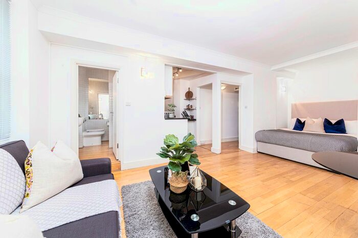 Studio To Rent In Hill Street, Mayfair, London, W1J