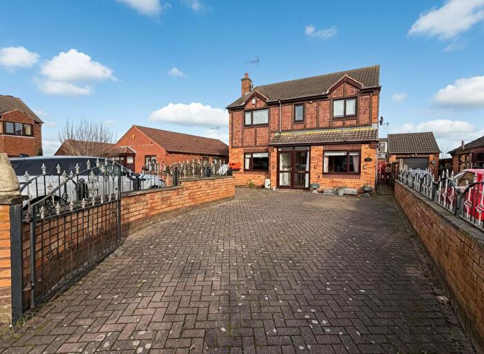 4 Bedroom Detached House For Sale In Hartington Drive, Creswell, S80