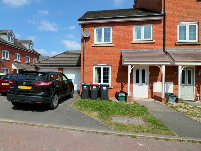 3 Bedroom End Of Terrace House To Rent In Slackswood Close, Ellesmere Port, Cheshire, CH65