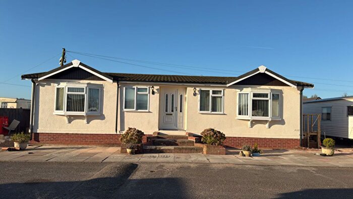3 Bedroom Park Home To Rent In Mile Tree Lane, Coventry, CV2