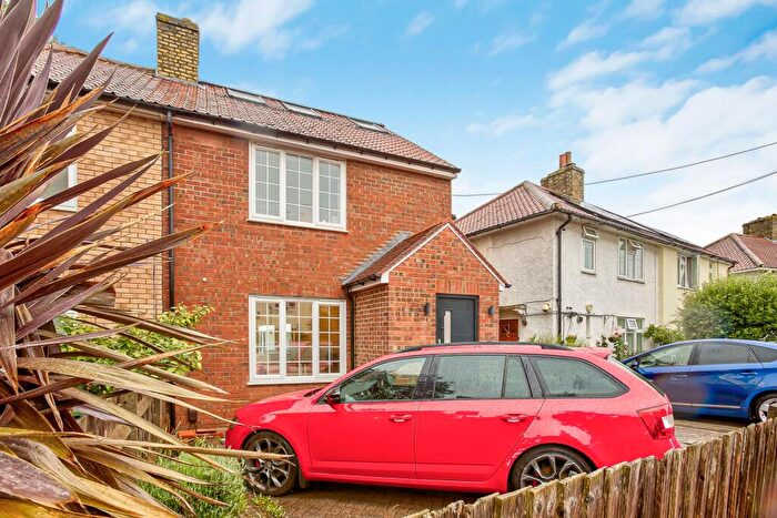 3 Bedroom House For Sale In Alderbury Road, Barnes, SW13