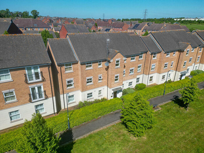 2 Bedroom Apartment For Sale In Flaxdown Gardens, Rugby, CV23