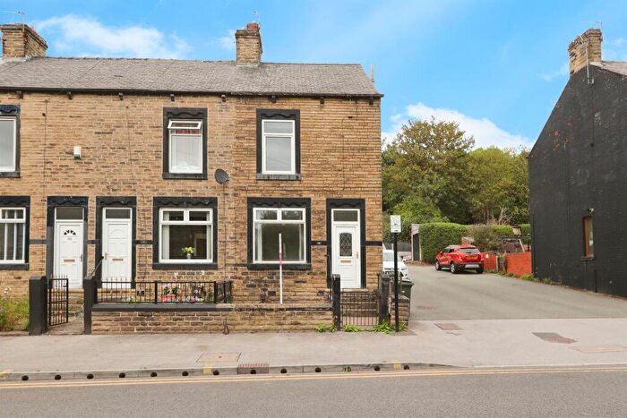 3 Bedroom End Of Terrace House For Sale In Burton Road, Barnsley, S71