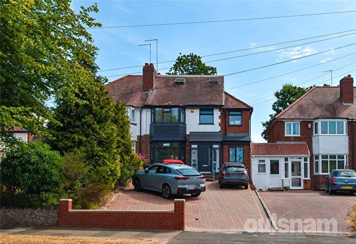 4 Bedroom Semi-Detached House For Sale In Brandwood Road, Kings Heath, Birmingham, West Midlands, B14
