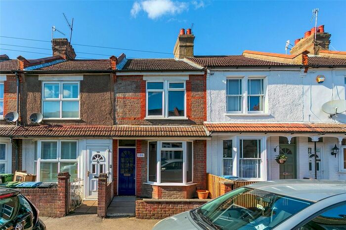 2 Bedroom Terraced House To Rent In Chester Road, Watford, Hertfordshire, WD18