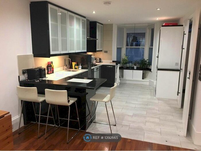 3 Bedroom Semi-Detached House To Rent In Greenfield Road, London, N15