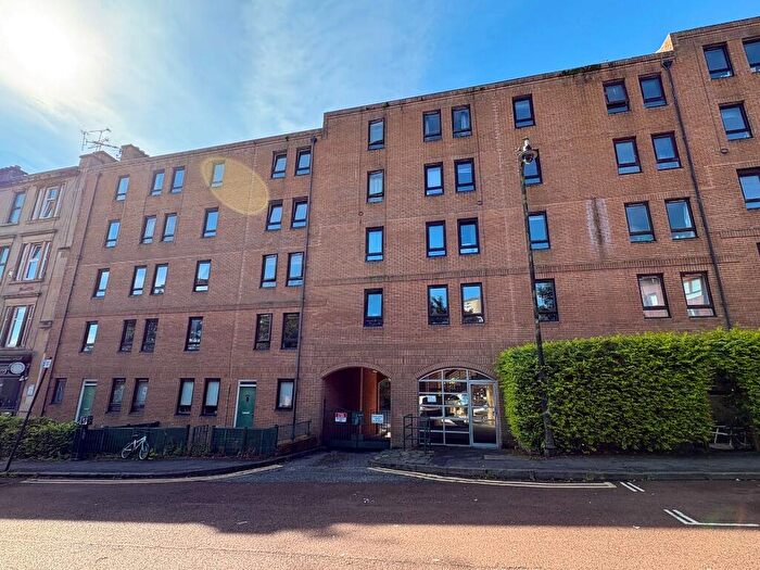 3 Bedroom Flat To Rent In Buccleuch Street, Glasgow, G3