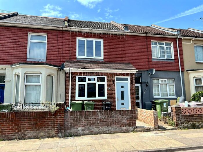 3 Bedroom Property To Rent In North End Grove, Portsmouth, PO2