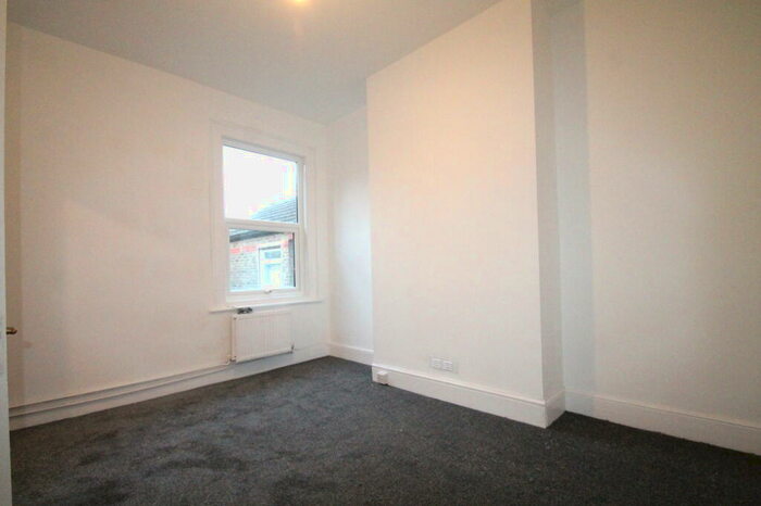 1 Bedroom Apartment To Rent In Northcourt Road, BN14