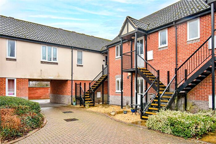 1 Bedroom Apartment For Sale In Adwood Court, Thatcham, Berkshire, RG19