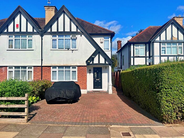 3 Bedroom Semi-Detached House For Sale In Chinnor Crescent, Greenford, UB6