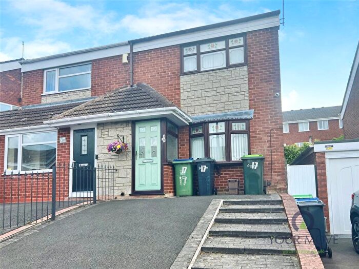 3 Bedroom Semi-Detached House For Sale In Raby Close, Tividale, Oldbury, West Midlands, B69