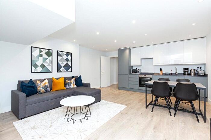 1 Bedroom Apartment To Rent In Almeida Street, Barnsbury, London, N1