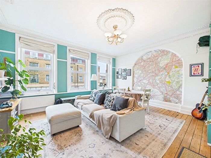 1 Bedroom Flat To Rent In Heath Road, Twickenham, TW1