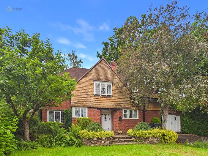 3 Bedroom Detached House For Sale In Beech Hill Road, Sutton Coldfield, B72