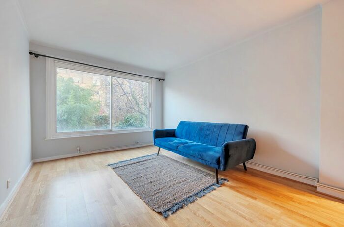 1 Bedroom Flat For Sale In Cromwell Grove, London, W6
